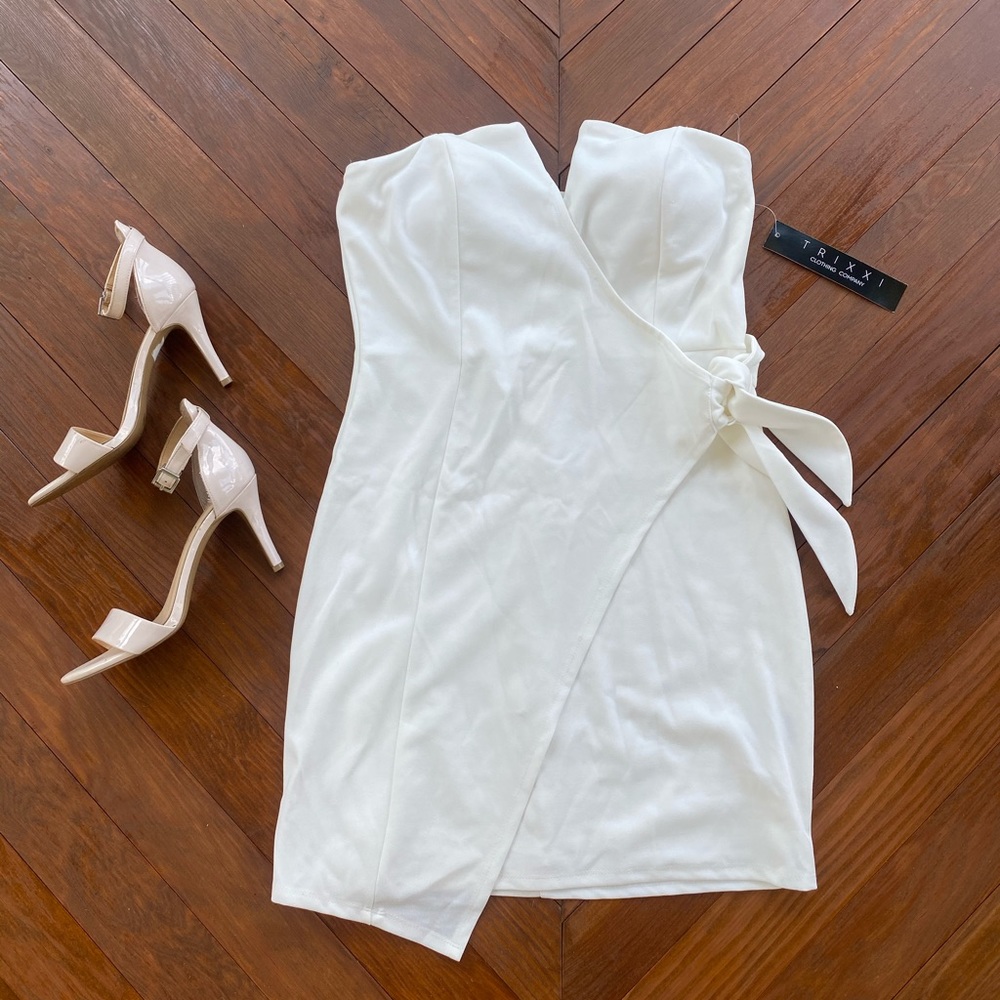 Strapless & Classy White Mini Dress